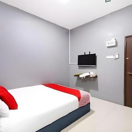 Hotel Iskandar Seri Iskandar Esterno foto