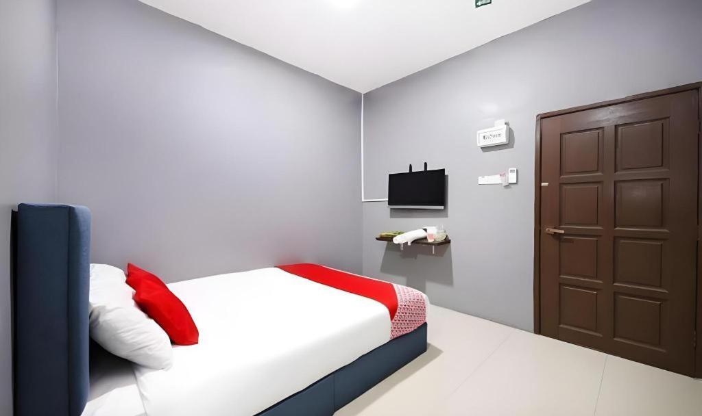 Hotel Iskandar Seri Iskandar Esterno foto